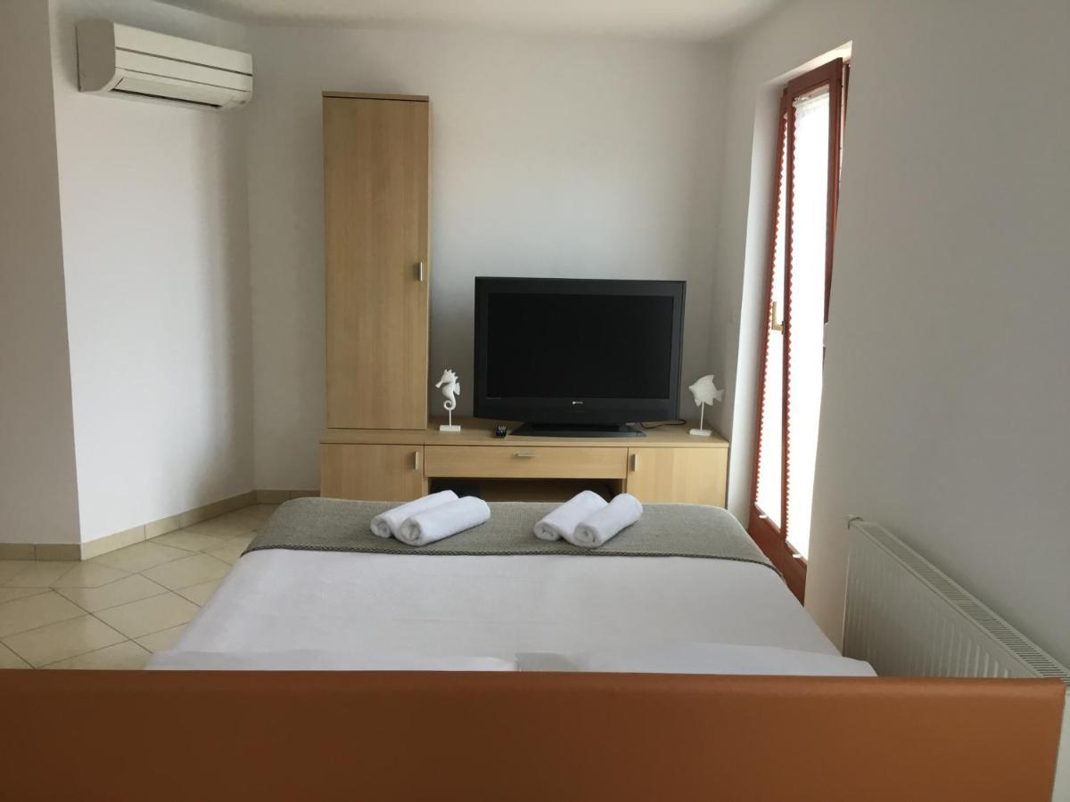 Apartment Sotlar Izola Eksteriør billede